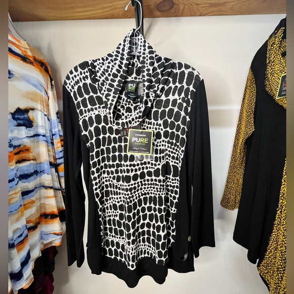 Pure Essence Tops - Pure Essence Black and White Snakeskin Patterned Top NWT Medium